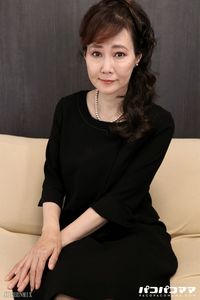 赤坂ルナ (喪服姿が色気を倍増させるおばさん) お節介な未亡人