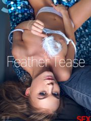 Feather Tease : Nancy A