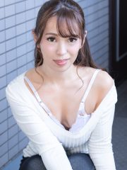 朝ゴミ出しする近所の遊び好きノーブラ奥さん 端希レイナ : 端希レイナ