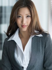 えみりはエッチな社長秘書 : 百多えみり