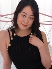 女優魂 ~白い美脚がたまらないレースクイーン~ : 佐伯エリ