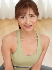 星野あいかの密着ヨガSEX : 星野あいか